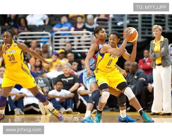 WNBA总决赛:洛杉矶火花与纽约自由人激烈对决谁将登顶巅峰 WNBA总决赛:洛杉矶火花与纽约自由人激烈对决谁将登顶巅峰